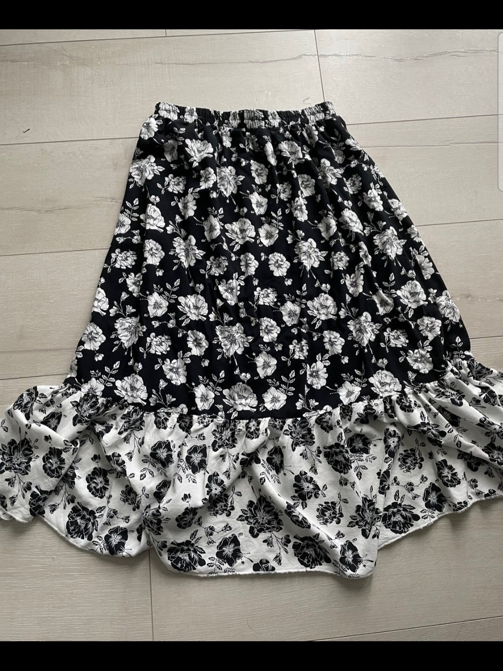 Black & White Floral Tiered Midi Skirt